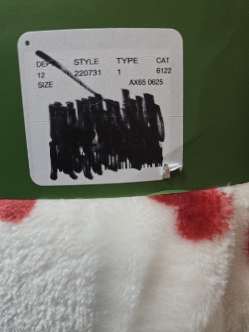 Xlong kate spade White Plush Blanket with Red Heart Accents